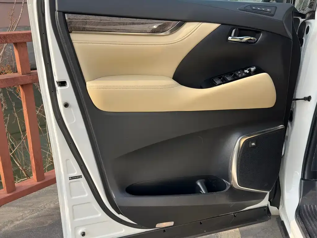 Toyota Alphard 2021 из CN, фото 6