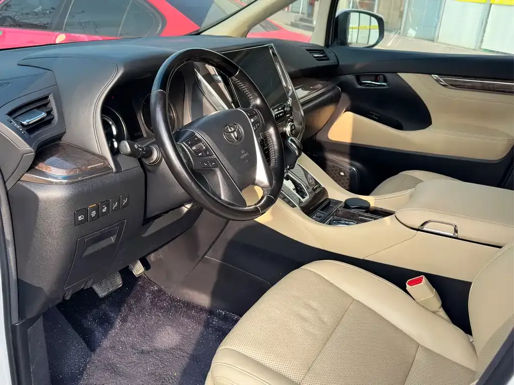Toyota Alphard 2021 из CN, фото 4