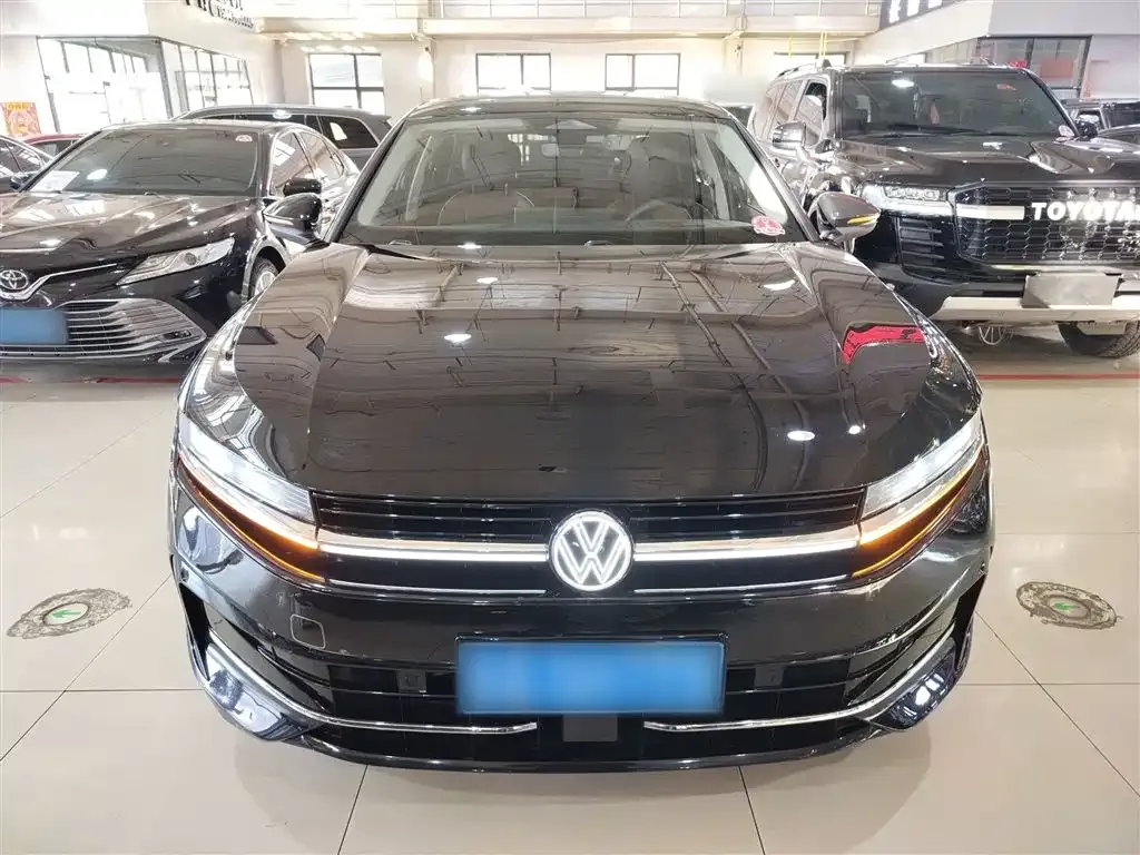 Volkswagen Magotan 2024 из CN, фото 7