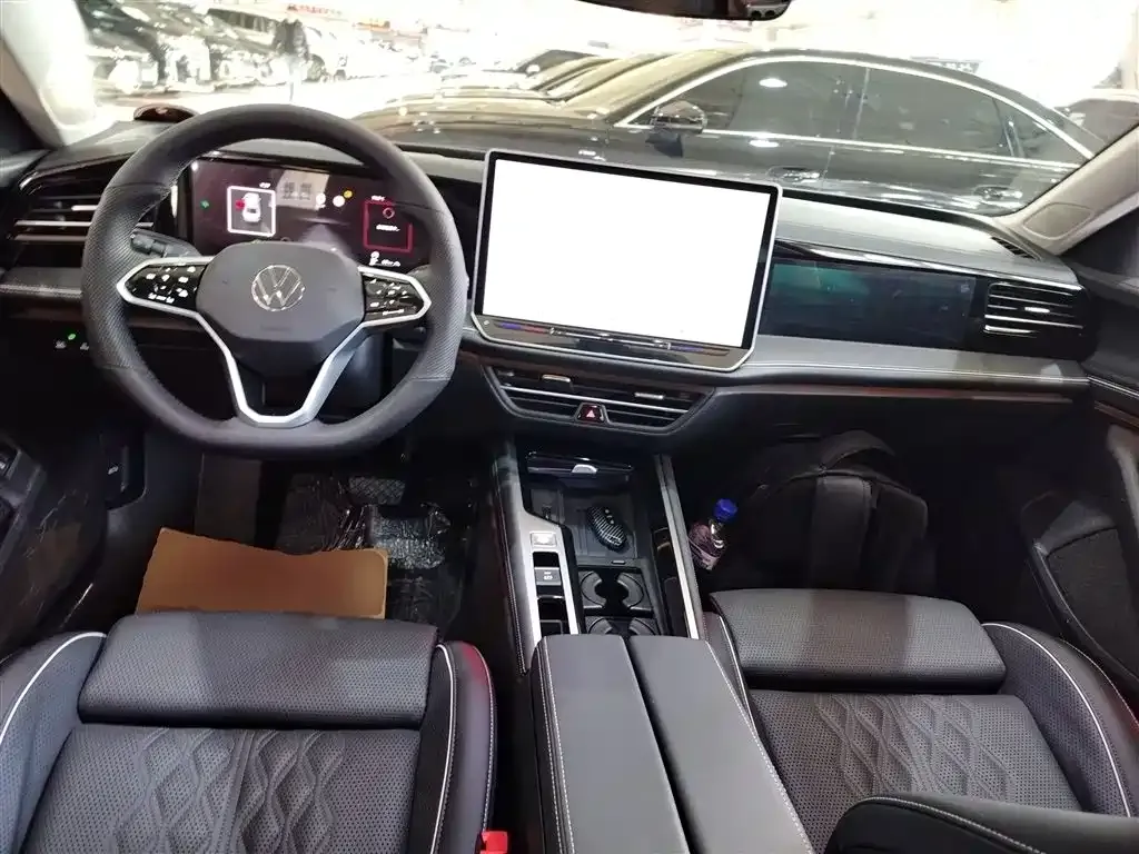 Volkswagen Magotan 2024 из CN, фото 9