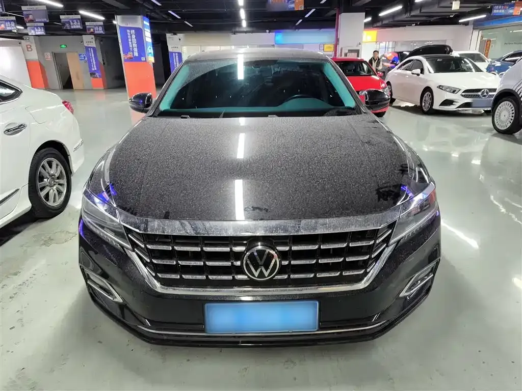 Volkswagen Passat — фото 9