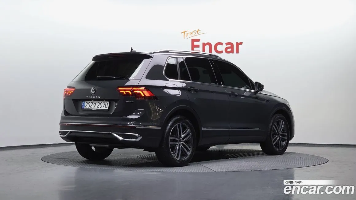 Volkswagen Tiguan 2023 из KR, фото 2