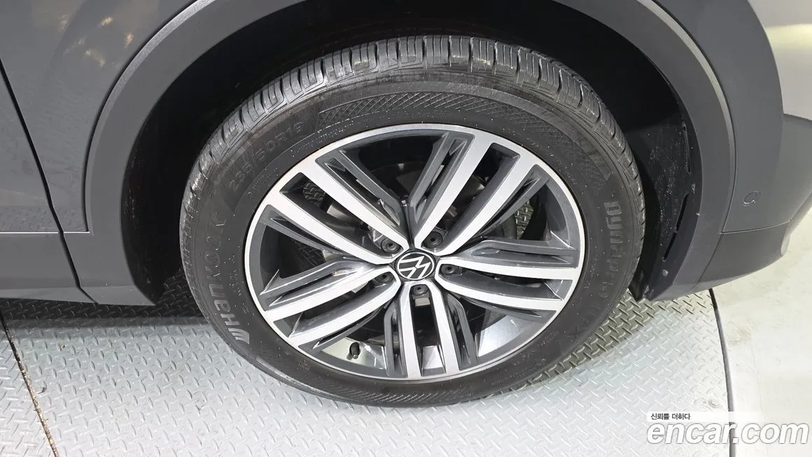Volkswagen Tiguan 2023 из KR, фото 9