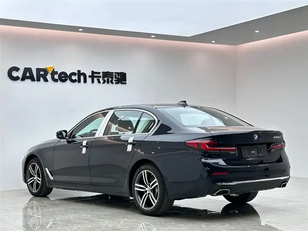 BMW 5 Series — фото 10