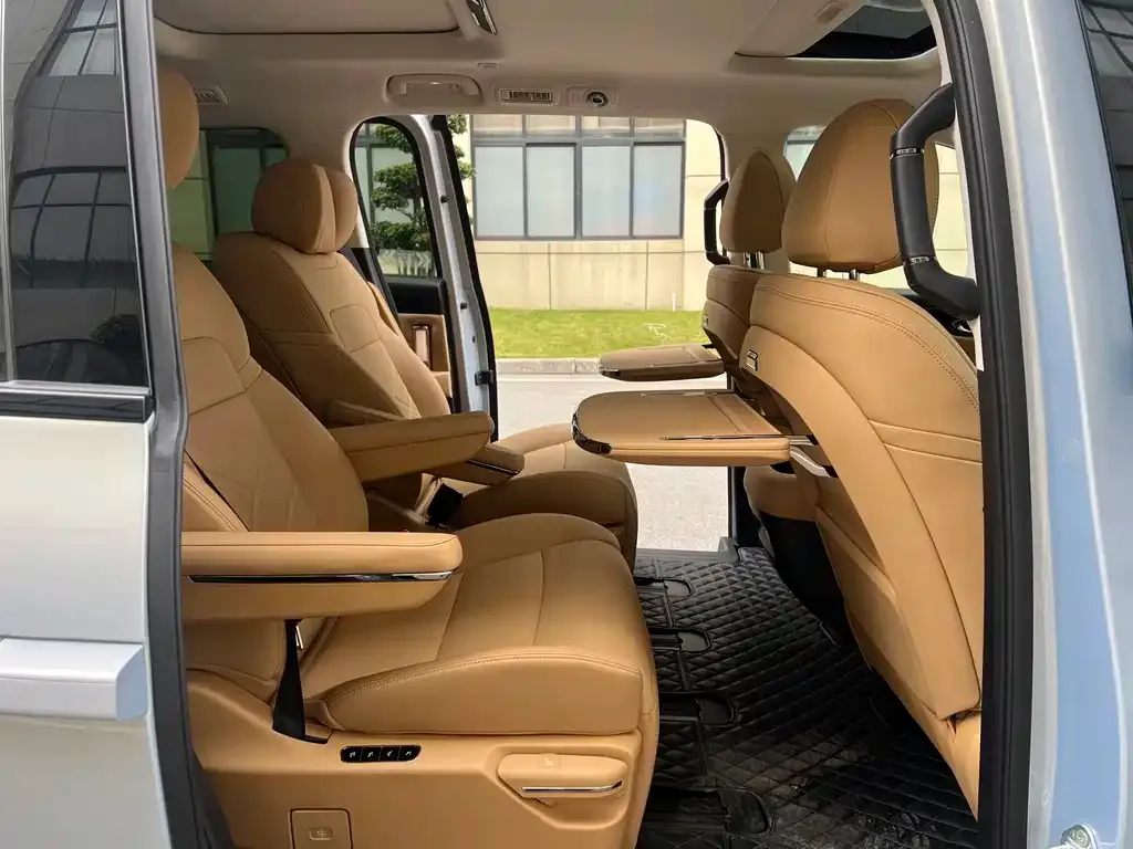 GAC Motor E8 Hybrid 2024 из CN, фото 4