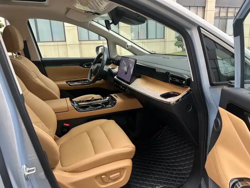 GAC Motor E8 Hybrid 2024 из CN, фото 7