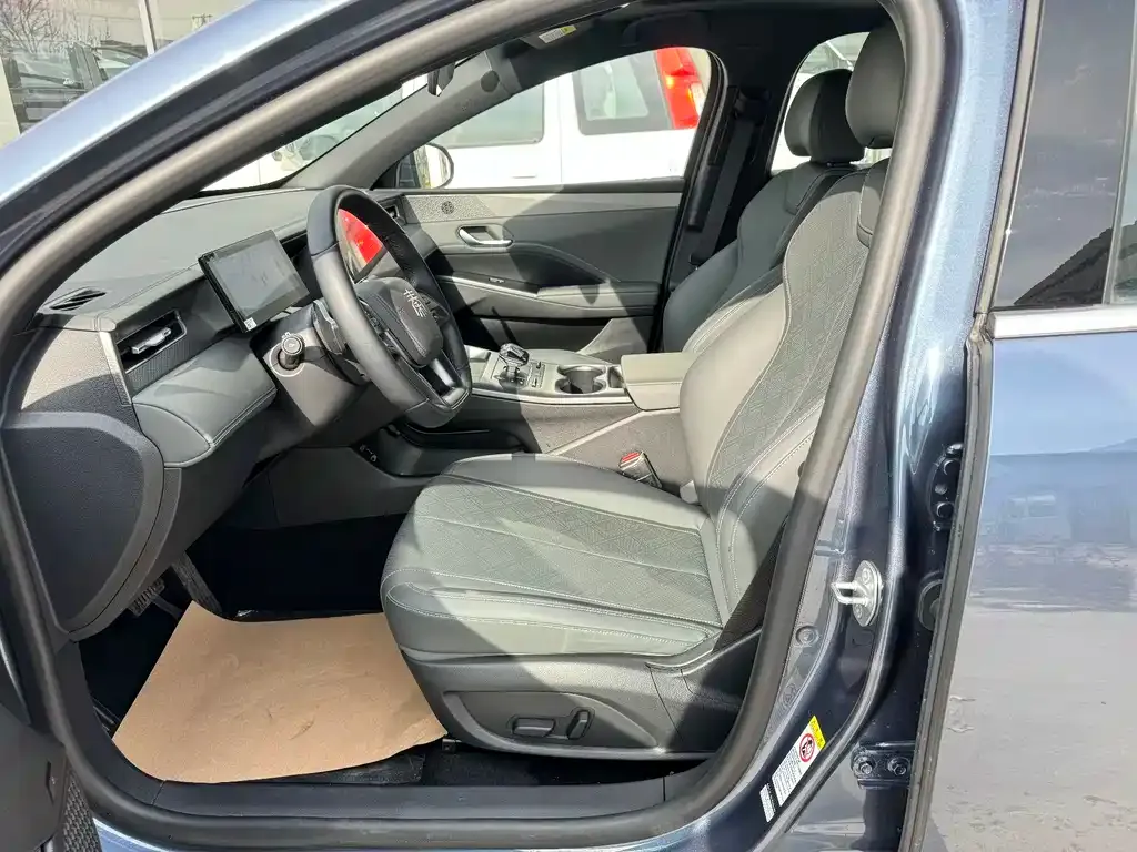 BYD Qin PLUS 2025 из CN, фото 8