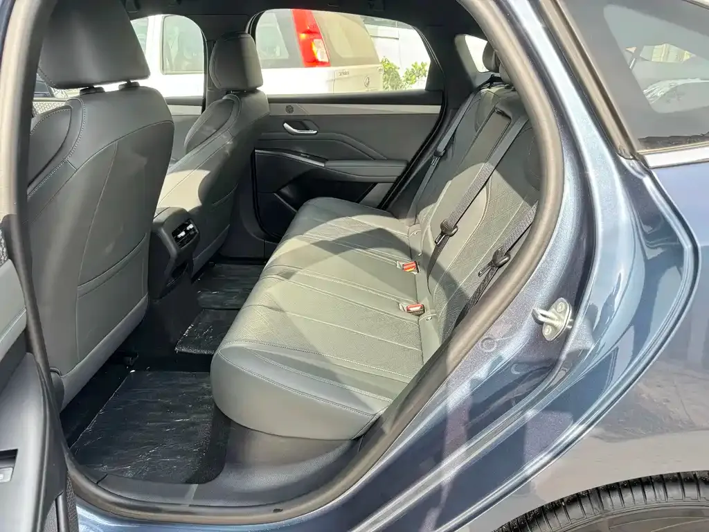 BYD Qin PLUS 2025 из CN, фото 4