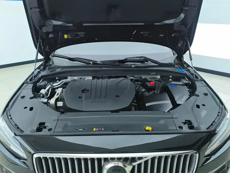 Volvo S90 — фото 9
