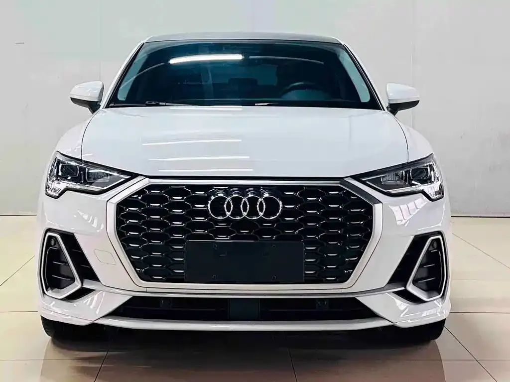 Audi Q3 Sportback 2021 из CN, фото 2