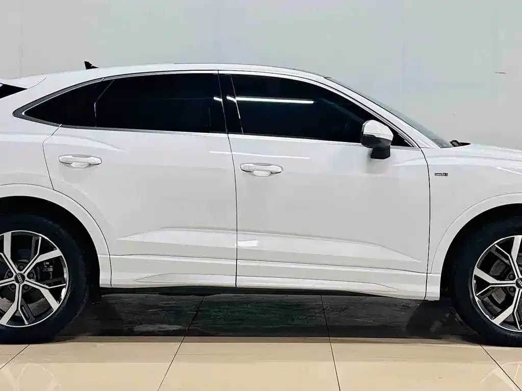 Audi Q3 Sportback 2021 из CN, фото 8