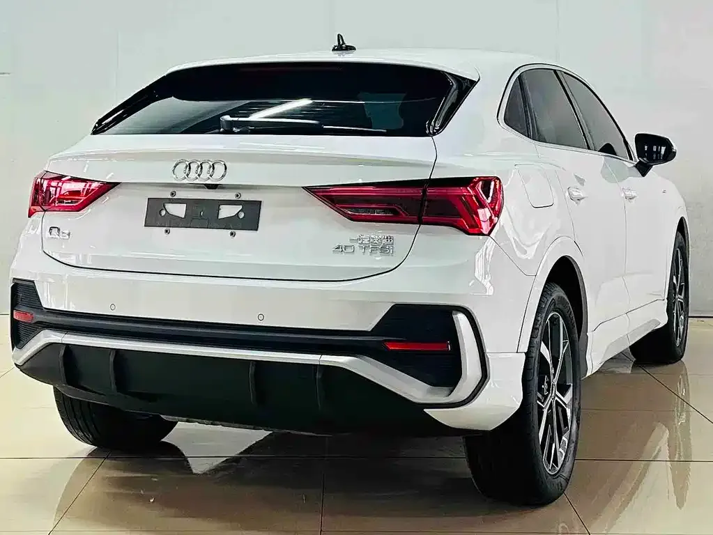 Audi Q3 Sportback 2021 из CN, фото 4