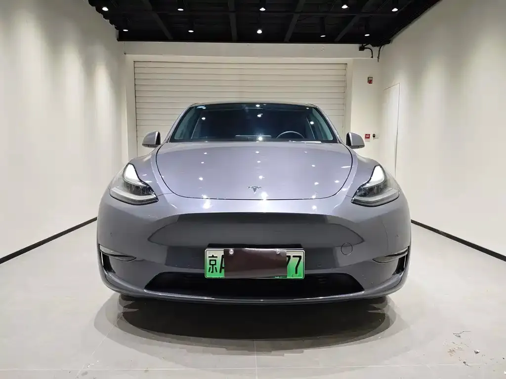 Tesla Model Y — фото 3