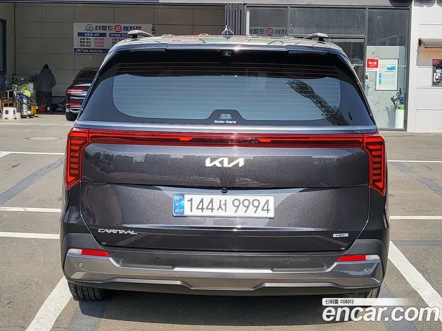 Kia Carnival — фото 10