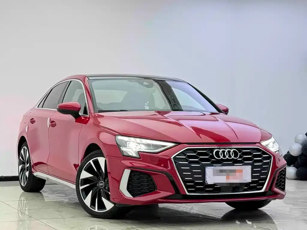 Audi A3 — фото 1