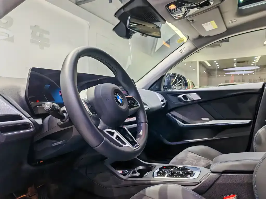 BMW 2 Series 2025 из CN, фото 6