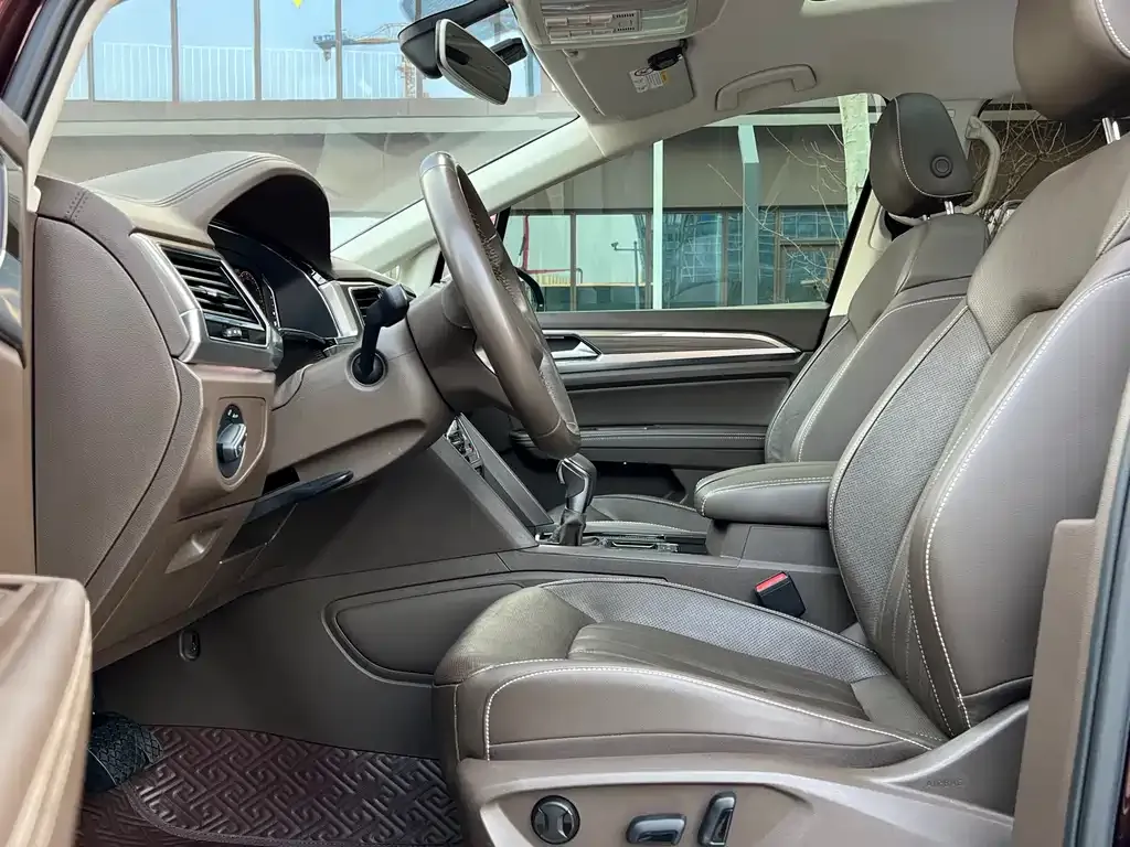 Volkswagen Viloran 2021 из CN, фото 4