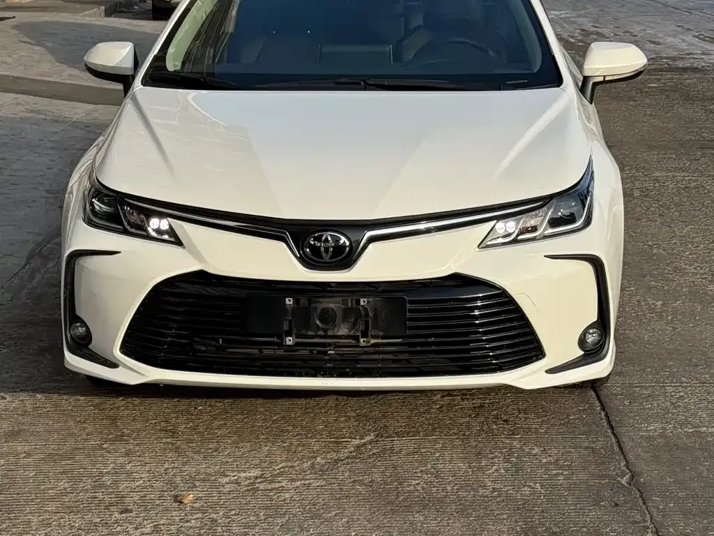 Toyota Corolla 2022 из CN, фото 1