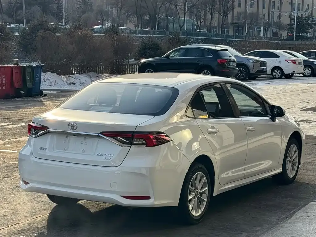 Toyota Corolla 2022 из CN, фото 6