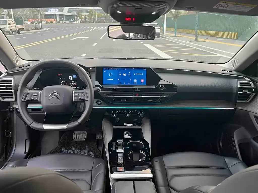 Citroen C5 X 2022 из CN, фото 2
