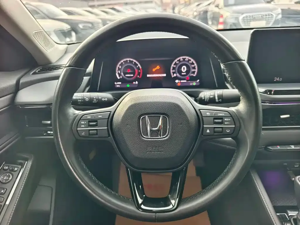 Honda Inspire — фото 3