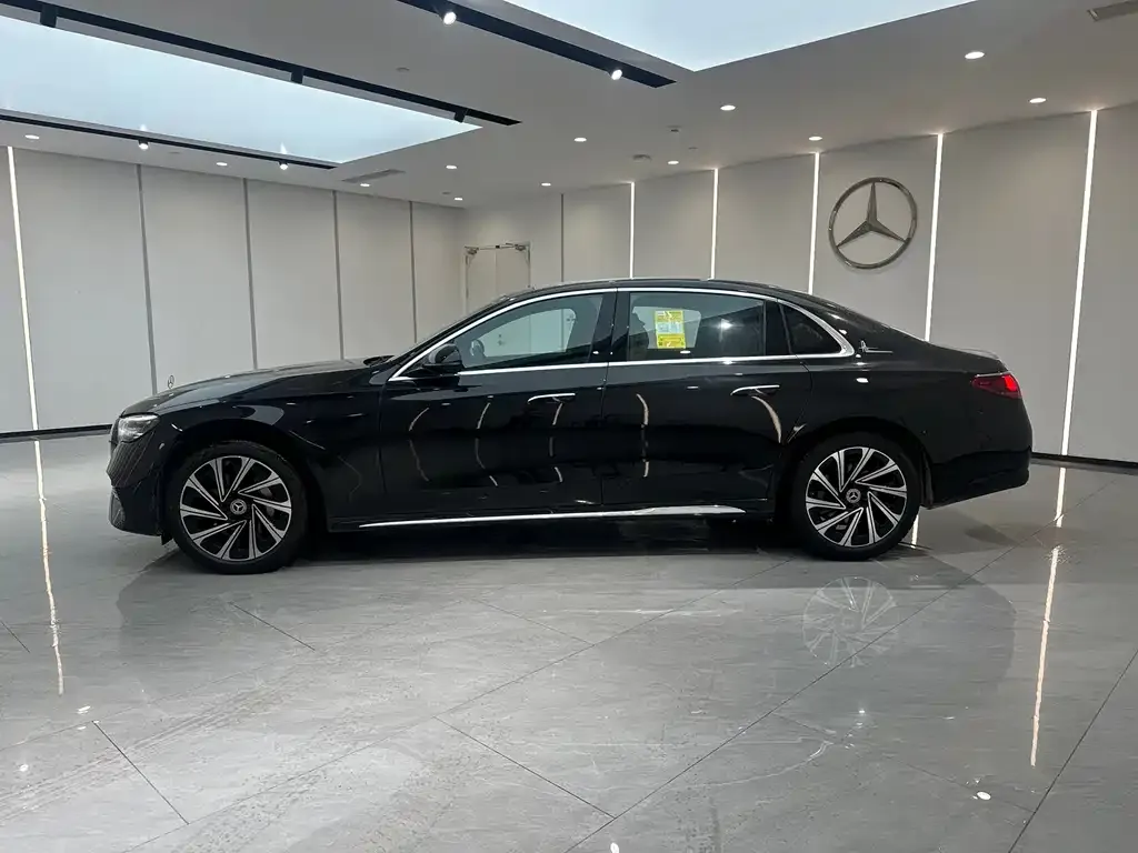 Mercedes-Benz E-Class 2025 из CN, фото 5