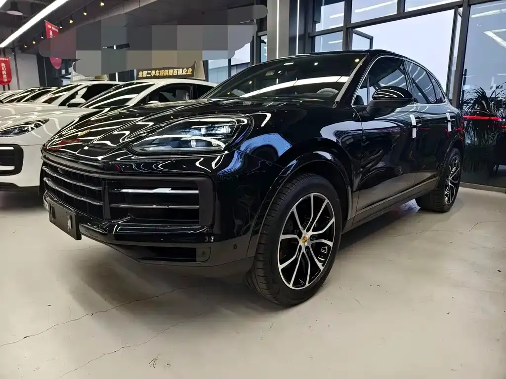 Porsche Cayenne — фото 1