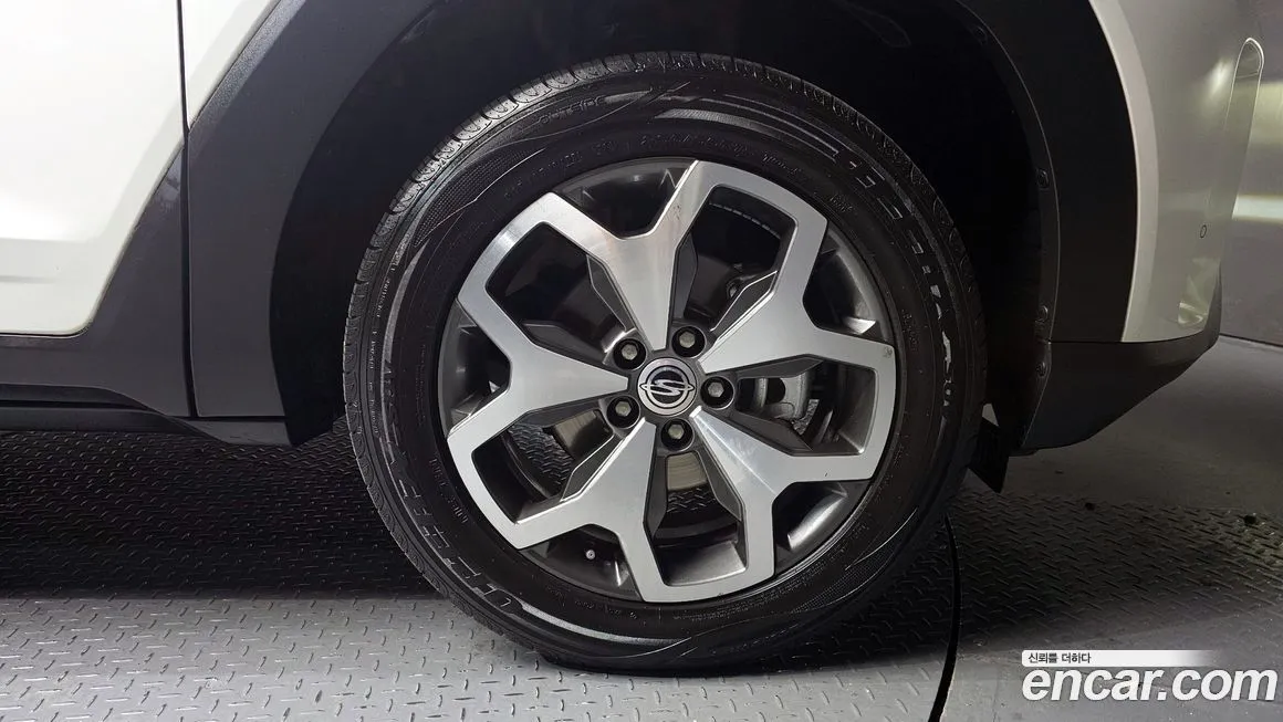 KG Mobility (Ssangyong) Torres 2023 из KR, фото 9