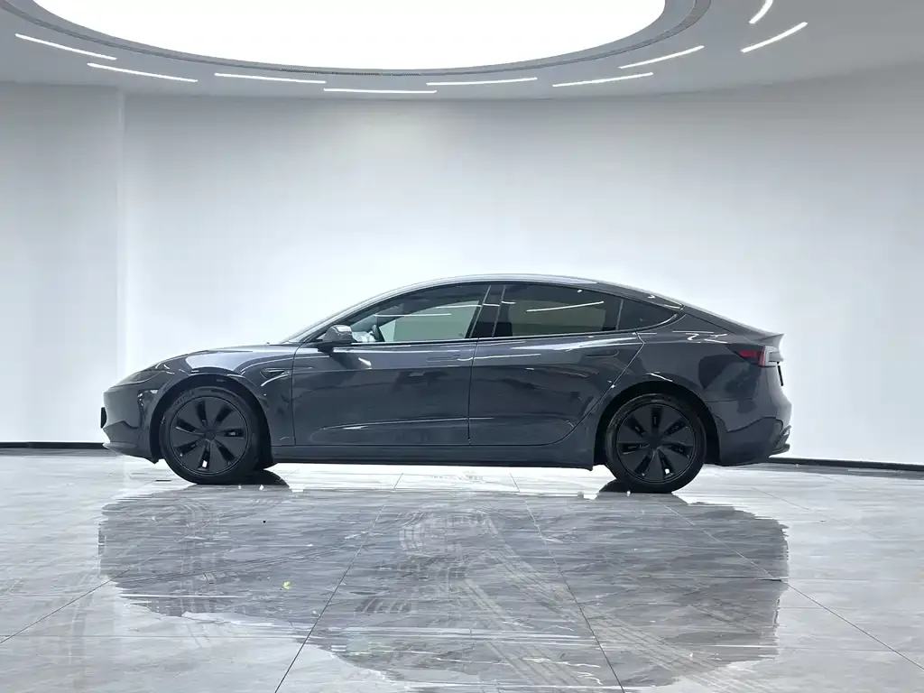Tesla Model 3 2024 из CN, фото 5