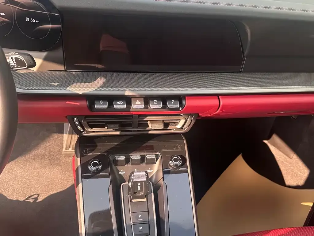 Porsche 911 2024 из CN, фото 6