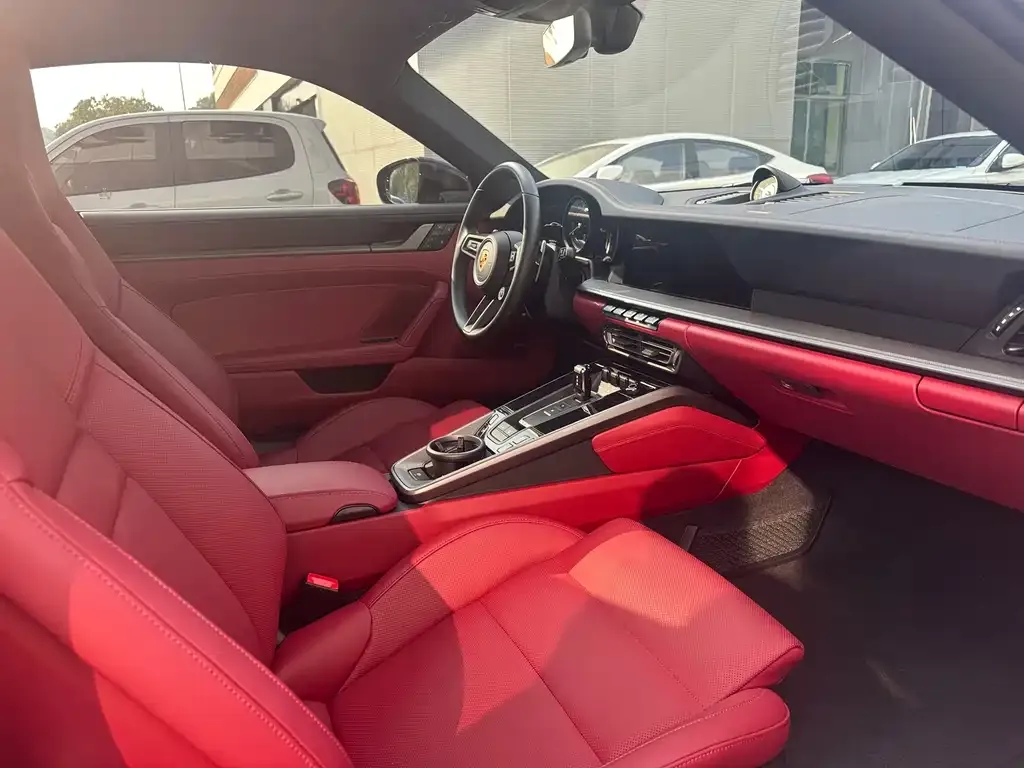 Porsche 911 2024 из CN, фото 4