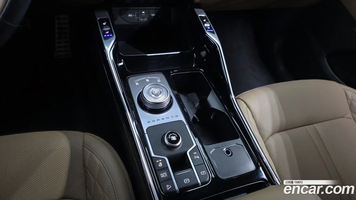 Kia Sorento — фото 9