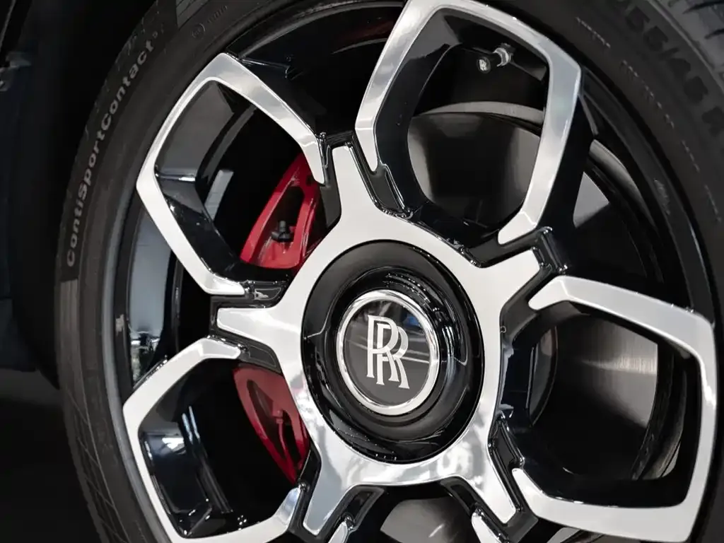 Rolls-Royce Cullinan 2022 из CN, фото 10