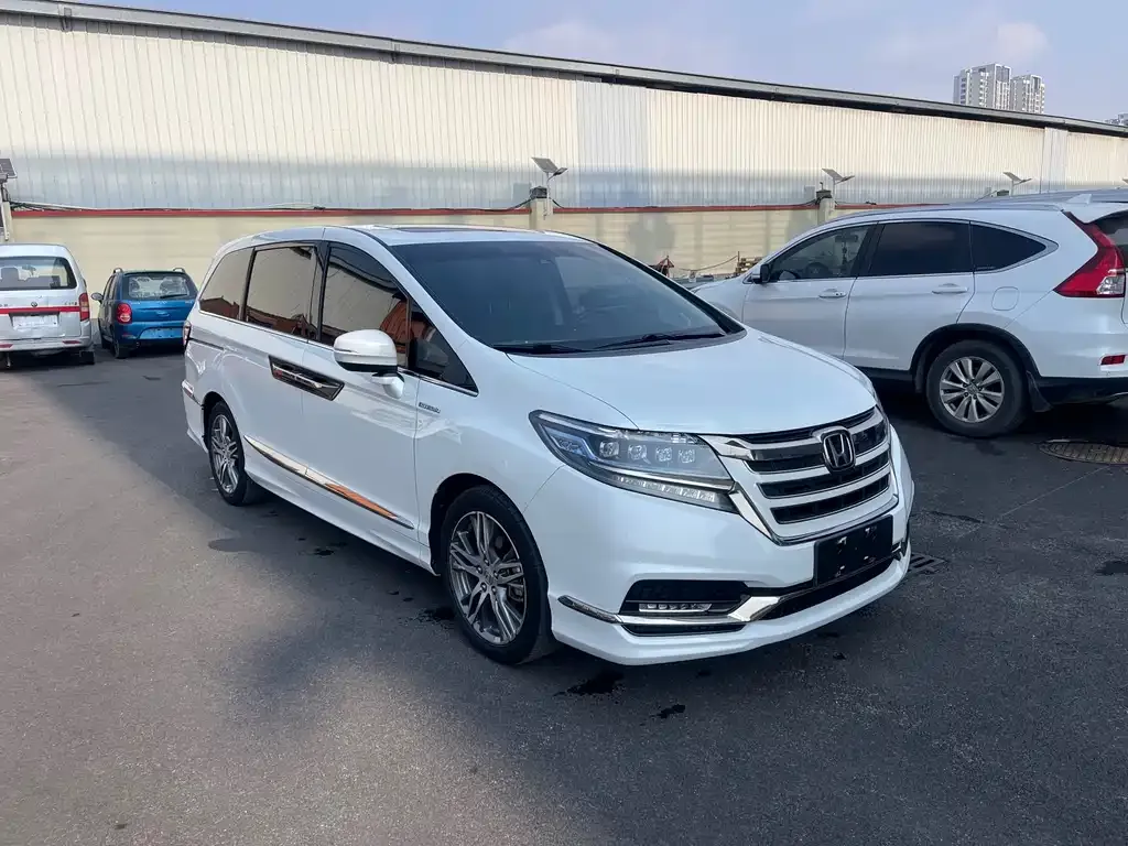 Honda Elysion 2021 из CN, фото 5