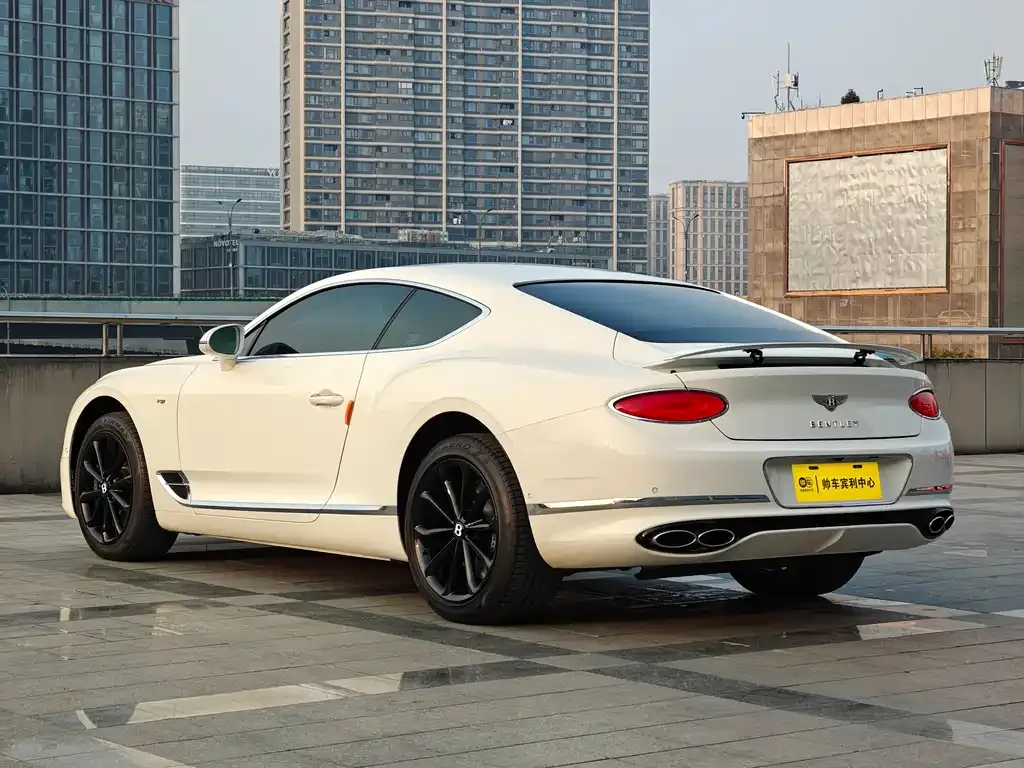 Bentley Continental 2021 из CN, фото 5