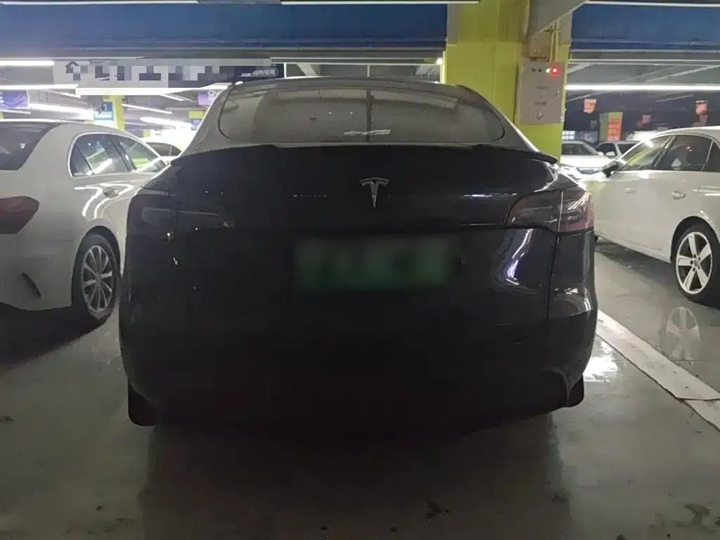 Tesla Model Y 2024 из CN, фото 4