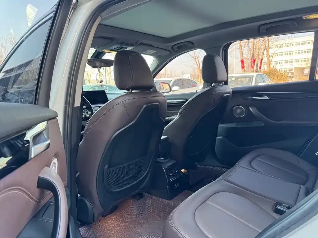 BMW X1 2022 из CN, фото 5