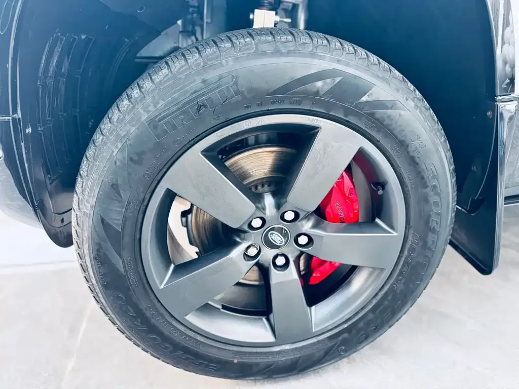 Land Rover Defender 2024 из CN, фото 3