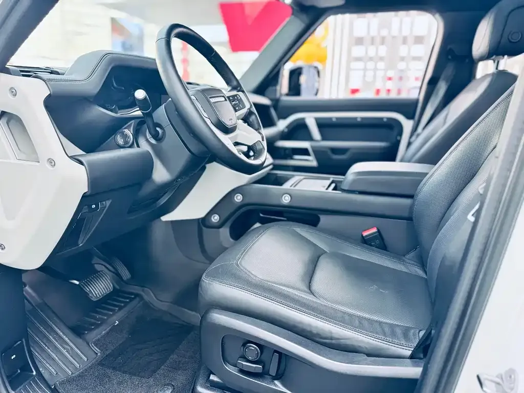 Land Rover Defender 2024 из CN, фото 10
