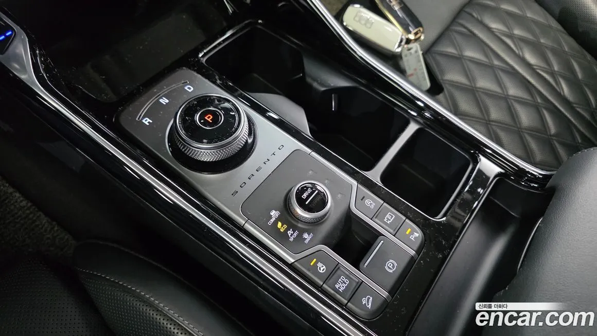 Kia Sorento — фото 10