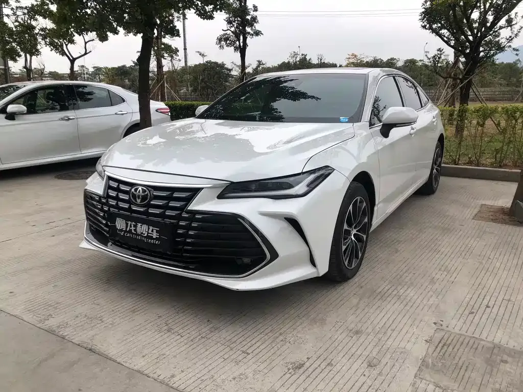 Toyota Avalon 2024 из CN, фото 1