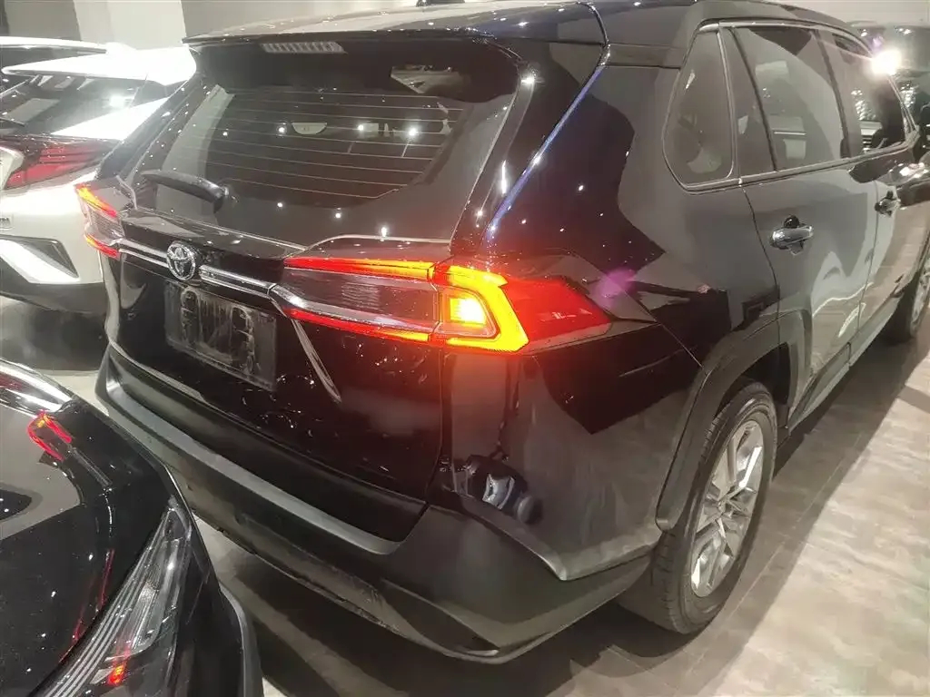 Toyota Wildlander 2022 из CN, фото 7