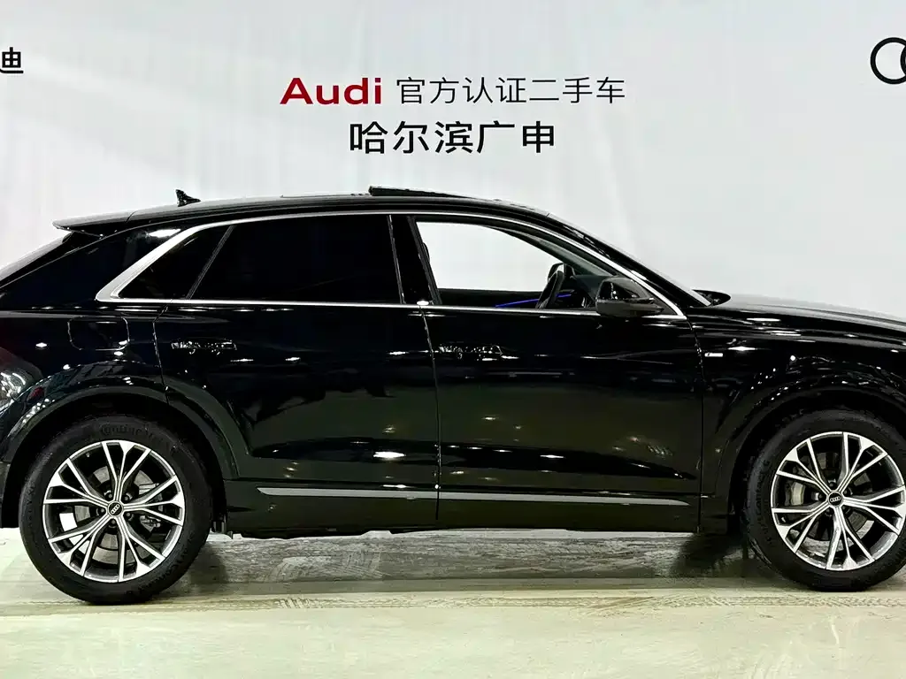 Audi Q8 2023 из CN, фото 5