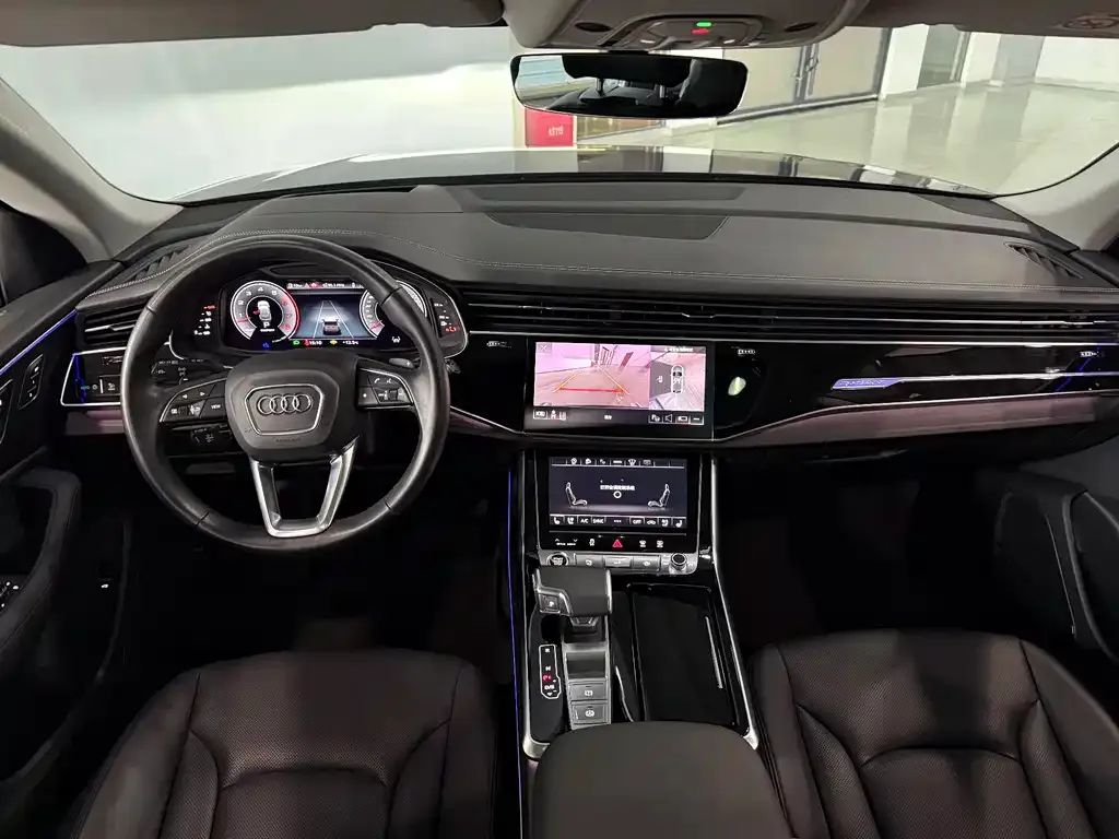 Audi Q8 2023 из CN, фото 8