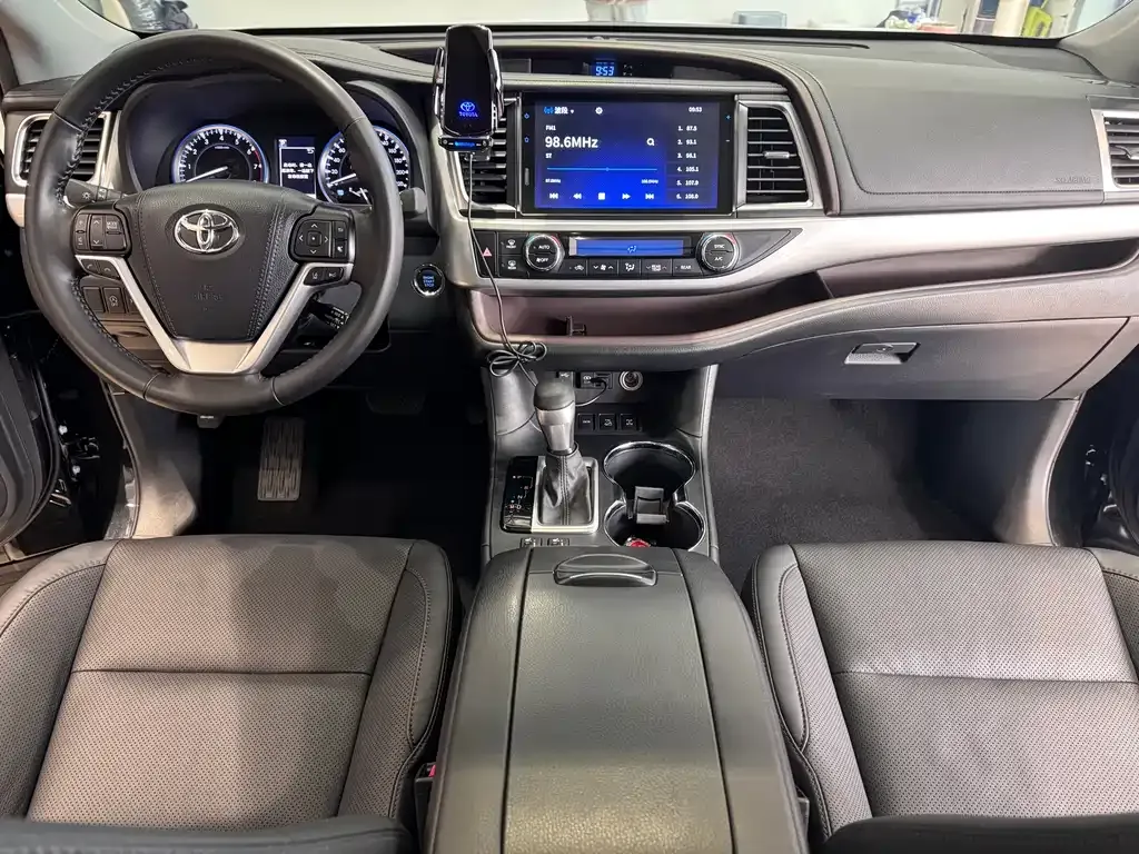 Toyota Highlander 2022 из CN, фото 5