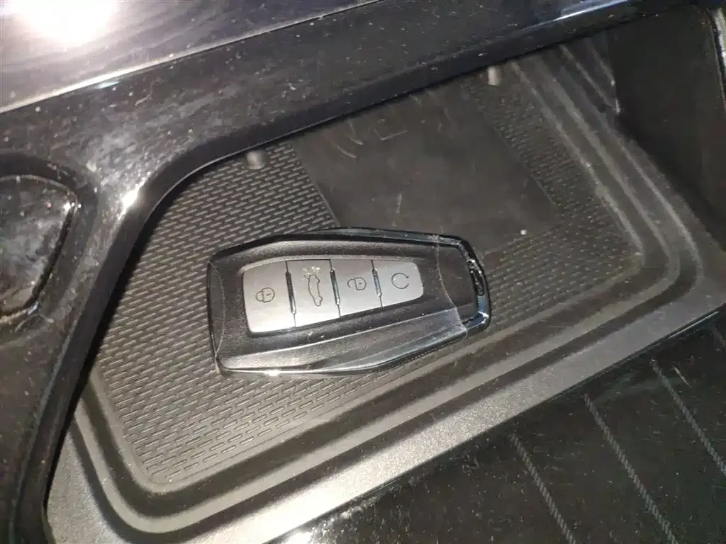 Geely Boyue L 2024 из CN, фото 10