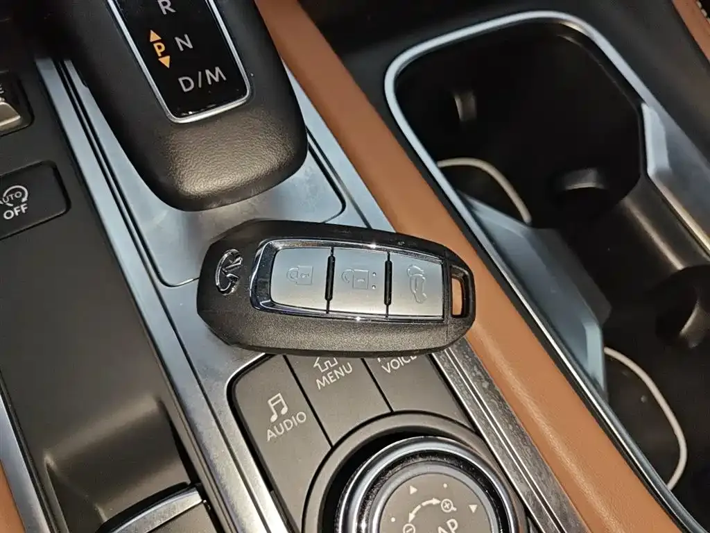 Infiniti QX60 2024 из CN, фото 10