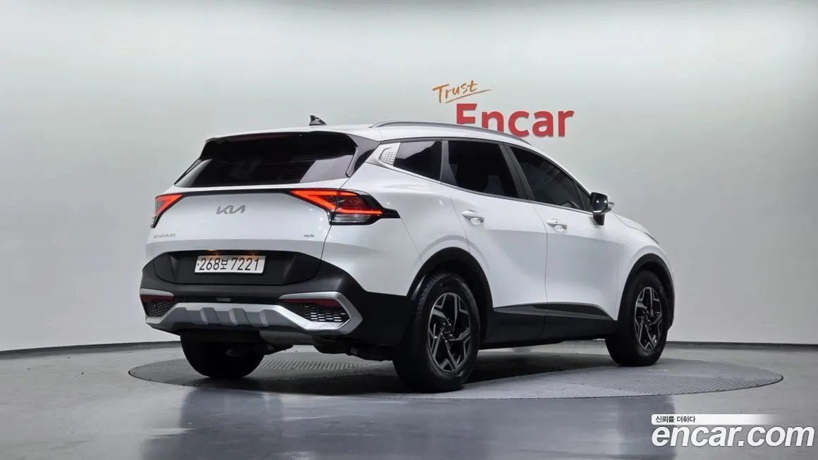 Kia Sportage — фото 9
