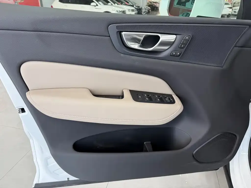 Volvo XC60 2026 из CN, фото 5