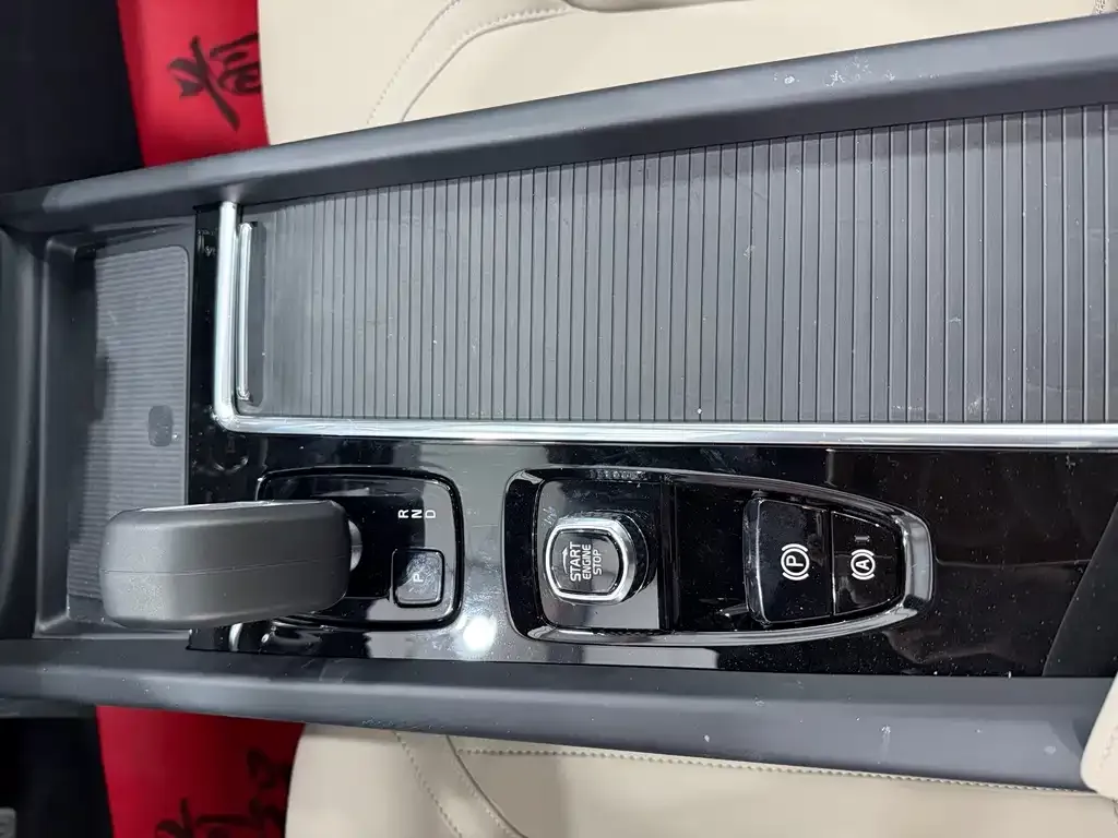 Volvo XC60 2026 из CN, фото 9